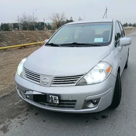 Nissan Versa 2010
