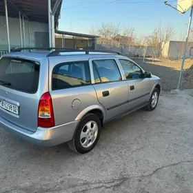 Opel Astra 2000