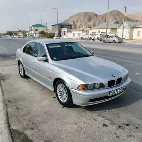 BMW E39 2001