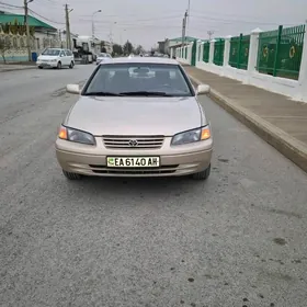 Toyota Camry 1999