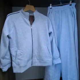 спортивные костюмы