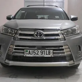 Toyota Highlander 2018