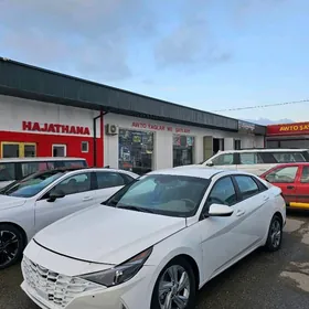 Hyundai Elantra 2023