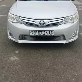Toyota Camry 2013