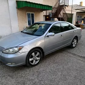 Toyota Camry 2003