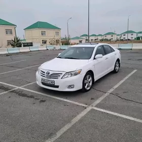 Toyota Camry 2010