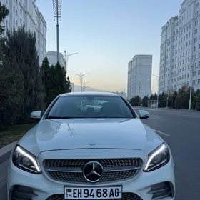 Mercedes-Benz C300 2015