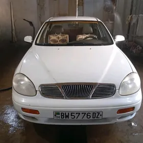 Daewoo Leganza 1998