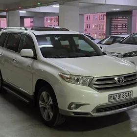 Toyota Highlander 2013