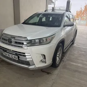 Toyota Highlander 2018