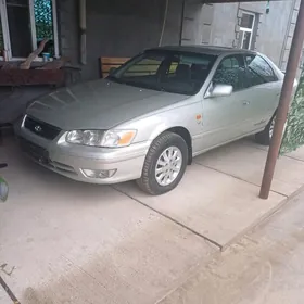 Toyota Camry 2000