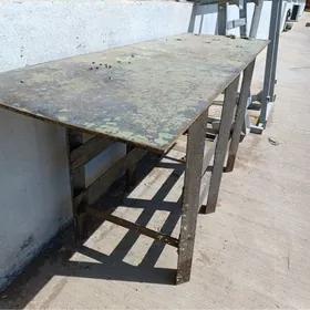 железный стол две по одной ц