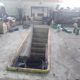 Işlap duran biznes boks/ussah.