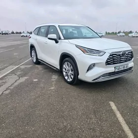 Toyota Highlander 2020