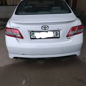 Toyota Camry 2010