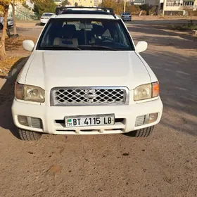 Nissan Pathfinder 2001