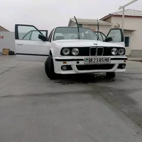BMW 320 1988