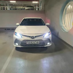 Toyota Camry 2020