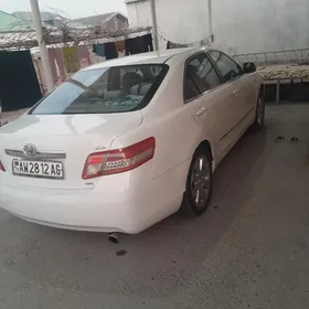 Toyota Camry 2010