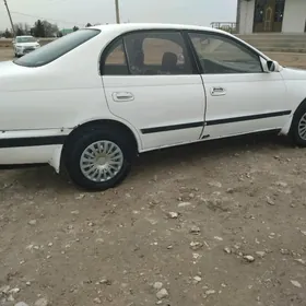 Toyota Corona 1995