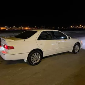 Toyota Camry 1999