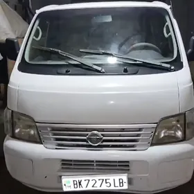 Nissan Urvan 2001