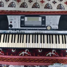 Yamaha PSR-740
