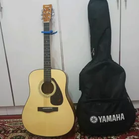 Gitara Yamaha