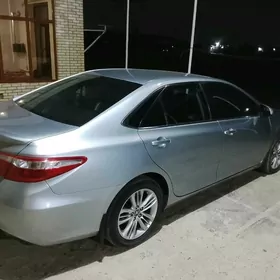 Toyota Camry 2017