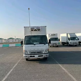 Mitsubishi Canter 2025