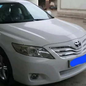 Toyota Camry 2010