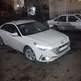 Hyundai Elantra 2021