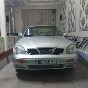 Daewoo Leganza 2000