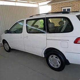 Toyota Sienna 2001