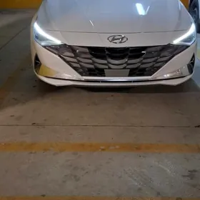 Hyundai Elantra 2021