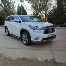 Toyota Highlander 2016
