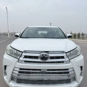 Toyota Highlander 2017