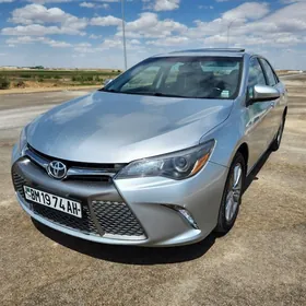 Toyota Camry 2017