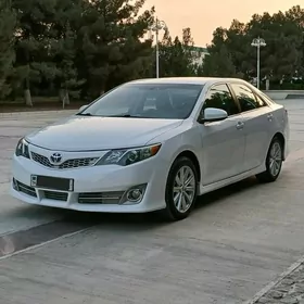 Toyota Camry 2013