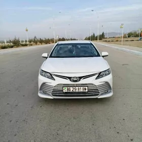 Toyota Camry 2020