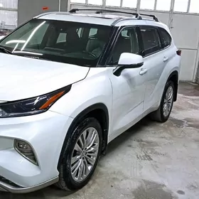 Toyota Highlander 2022