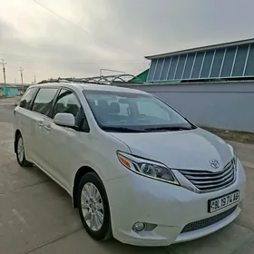 Toyota Sienna 2016