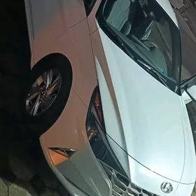 Hyundai Elantra 2021