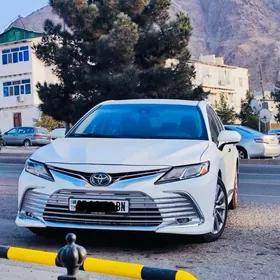 Toyota Camry 2020