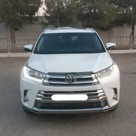 Toyota Highlander 2019