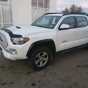 Toyota Tacoma 2018
