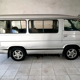 Toyota Hiace 1990