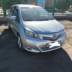 Toyota Yaris 2013