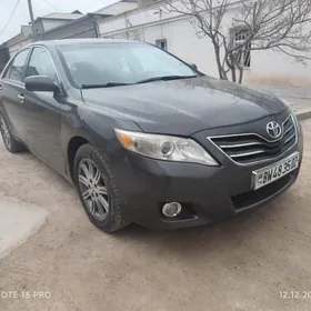 Toyota Camry 2011