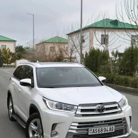 Toyota Highlander 2017